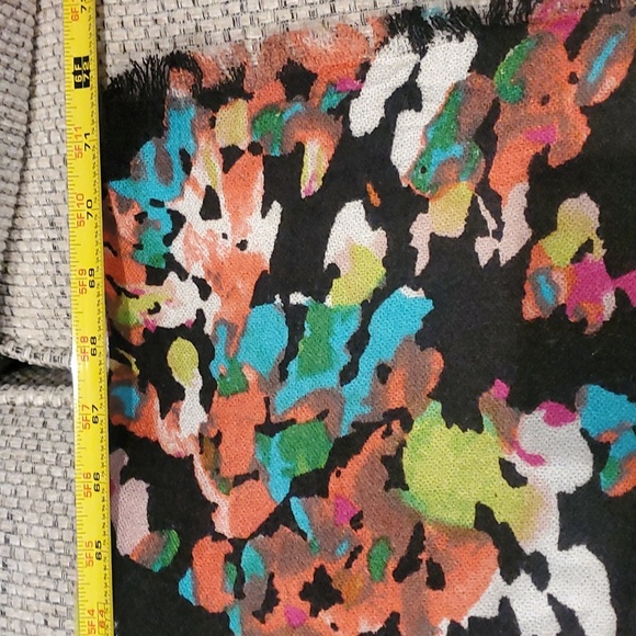 Beautiful black multi colored pattern scarf 28"x6'. Light weight. - Picture 4 of 4